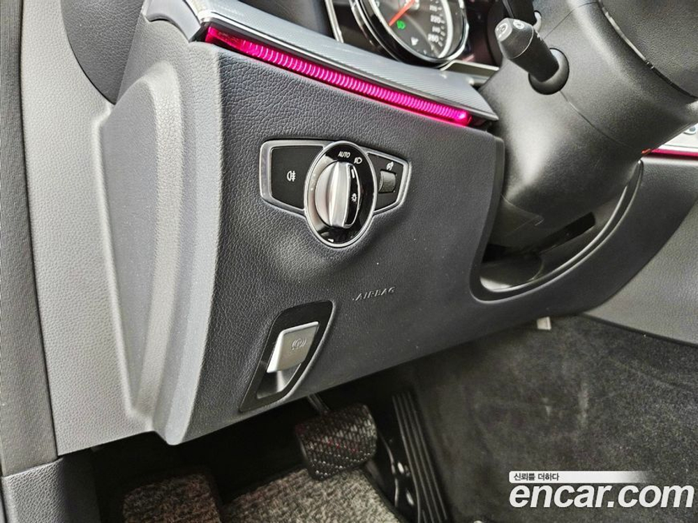Mercedes-Benz E-Class W213 E300 Avangarde (08.2019)