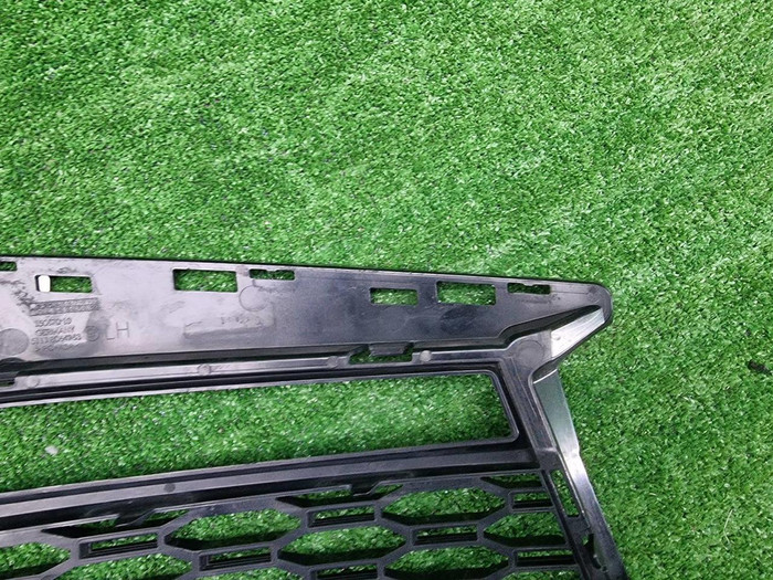 Решетка перед. бампера BMW 5er G30 (17-20) M-paket