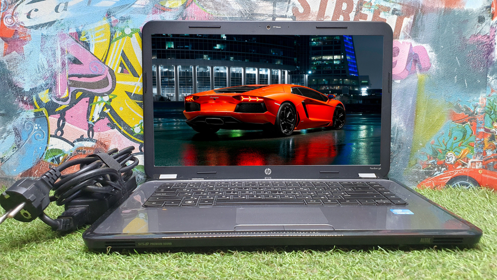 Ноутбук HP i3/3Gb