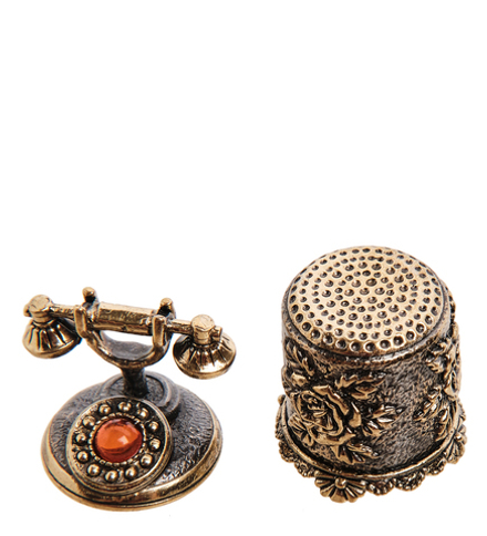 AM-2999 Наперсток «Телефон» (латунь, янтарь)