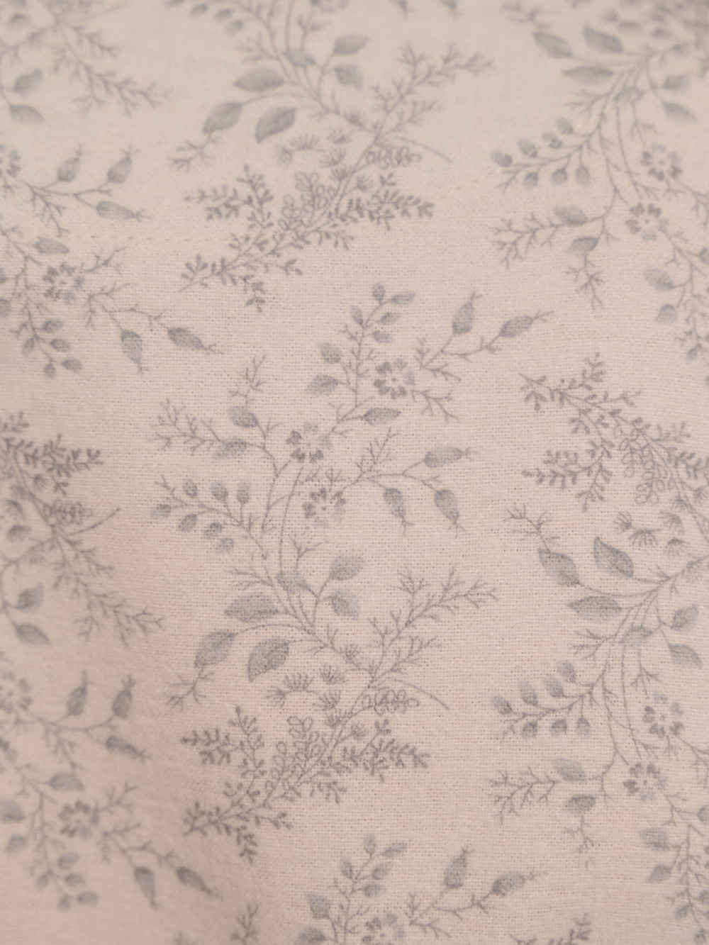 Платье с воротником стойкой