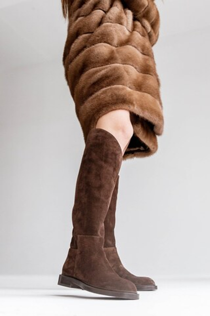 Сапоги-трубы из натуральной замши цвета горький шоколад