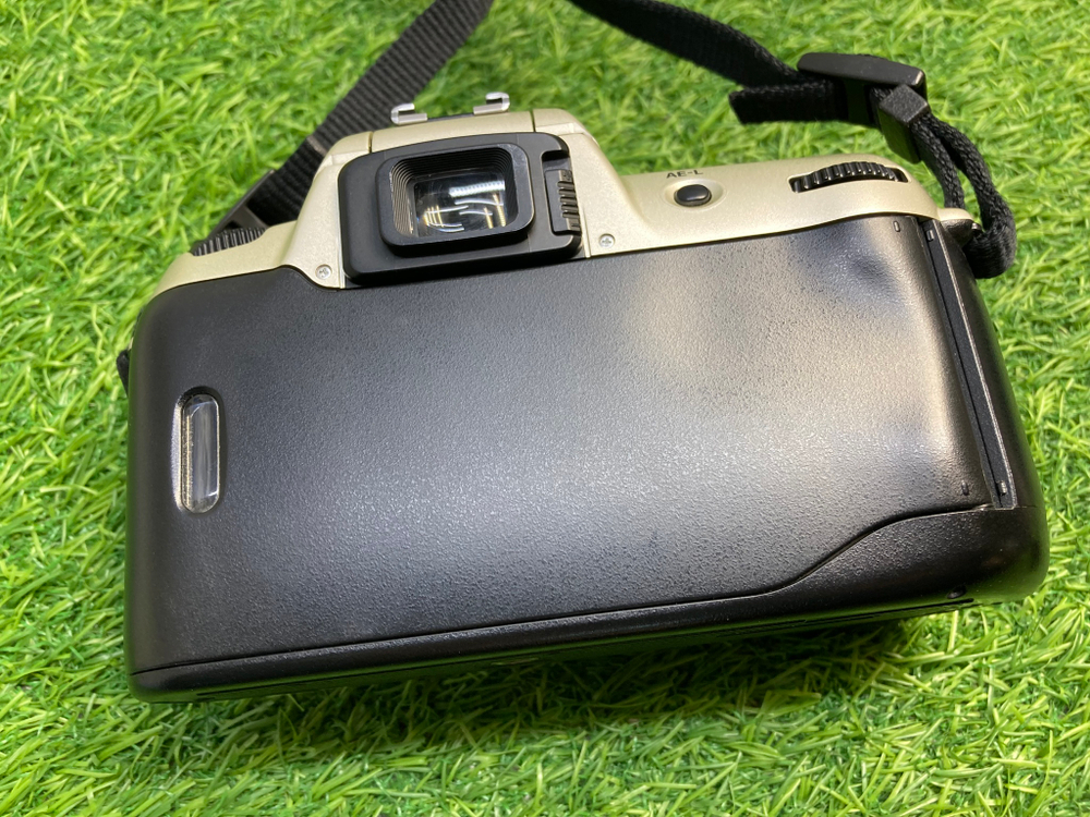 Nikon F60