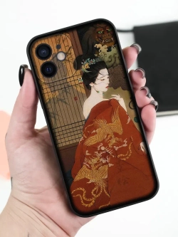 Чехол на iPhone 12 с принтом