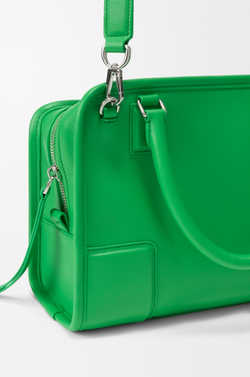 Loewe Маленькая сумка Amazona 180 из мягкой телячьей кожи, зеленый
