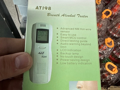 Алкотестер AT188
