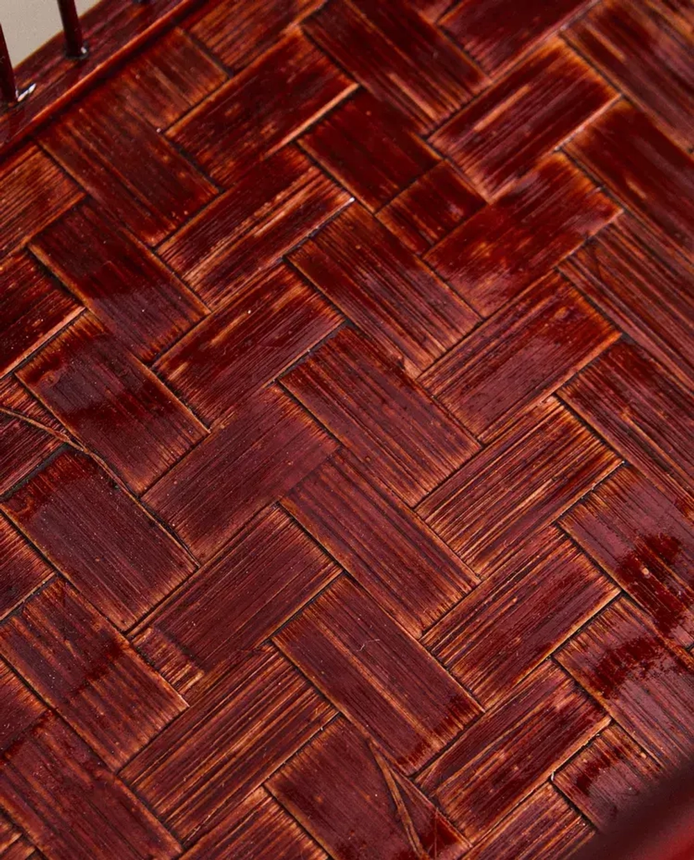 ZARA HOME ЛАКИРОВАННАЯ БАМБУКОВАЯ КОРЗИНА С РУЧКОЙ, КРАСНЫЙ