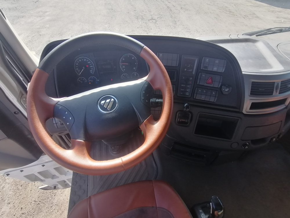 Foton AUMAN 4x2 Седельный тягач EST A 1846 AMT (Дизельный, 11,8 л, АТ, 470 л.с.)