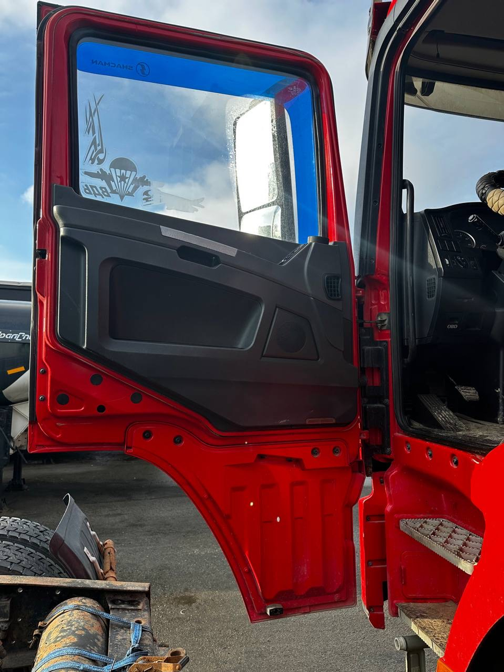 Shacman (Shaanxi) SX* 6x6 Самосвал SX32586T385 (Дизельный, 11,6 л, 369 л.с., МТ)