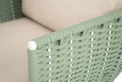 "Фиджи" кресло плетеное из роупа, каркас алюминий светло-серый (RAL7035) муар, роуп зеленый (KT18-0024) 15 мм tex, ткань Mossle бежевая