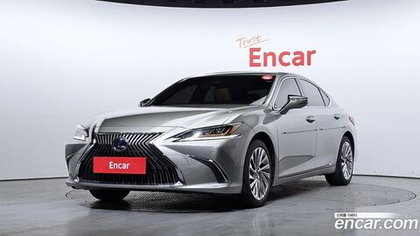 Lexus ES300h 7 Generation Executive (05.2021)
