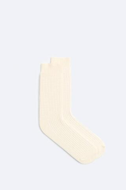 ZARA НОСКИ ИЗ РЕЛЬЕФНОЙ ТКАНИ, ЭКРЮ