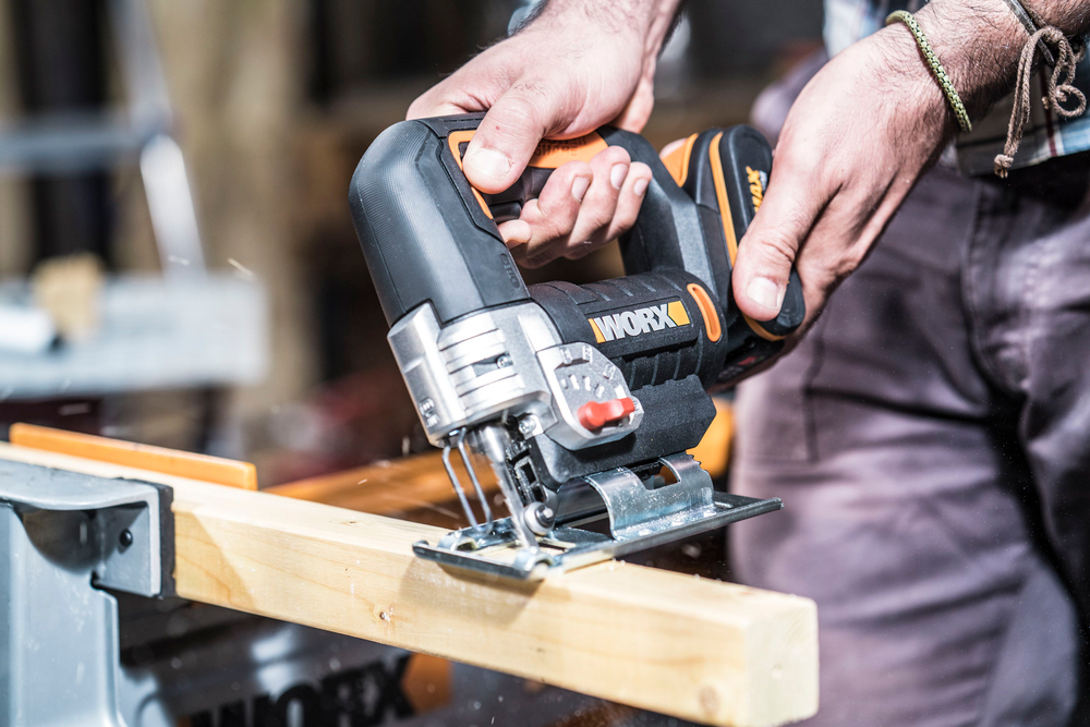 Лобзик аккумуляторный WORX WX543