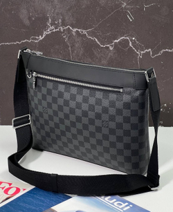 Сумка через плечо/мессенджер Louis Vuitton