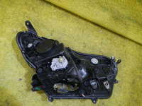 Фара левая Toyota Rav 4 CA40 (2015-2019) LED