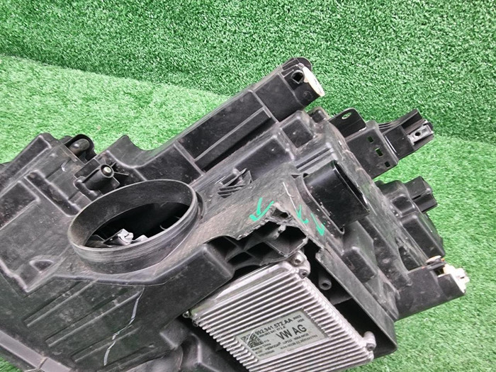 Фара правая VW Teramont (2021-н.в.) LED