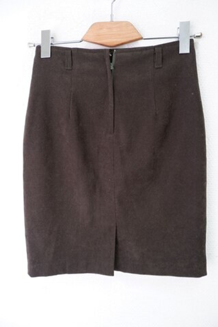 Юбка темного цвета 40 размер
