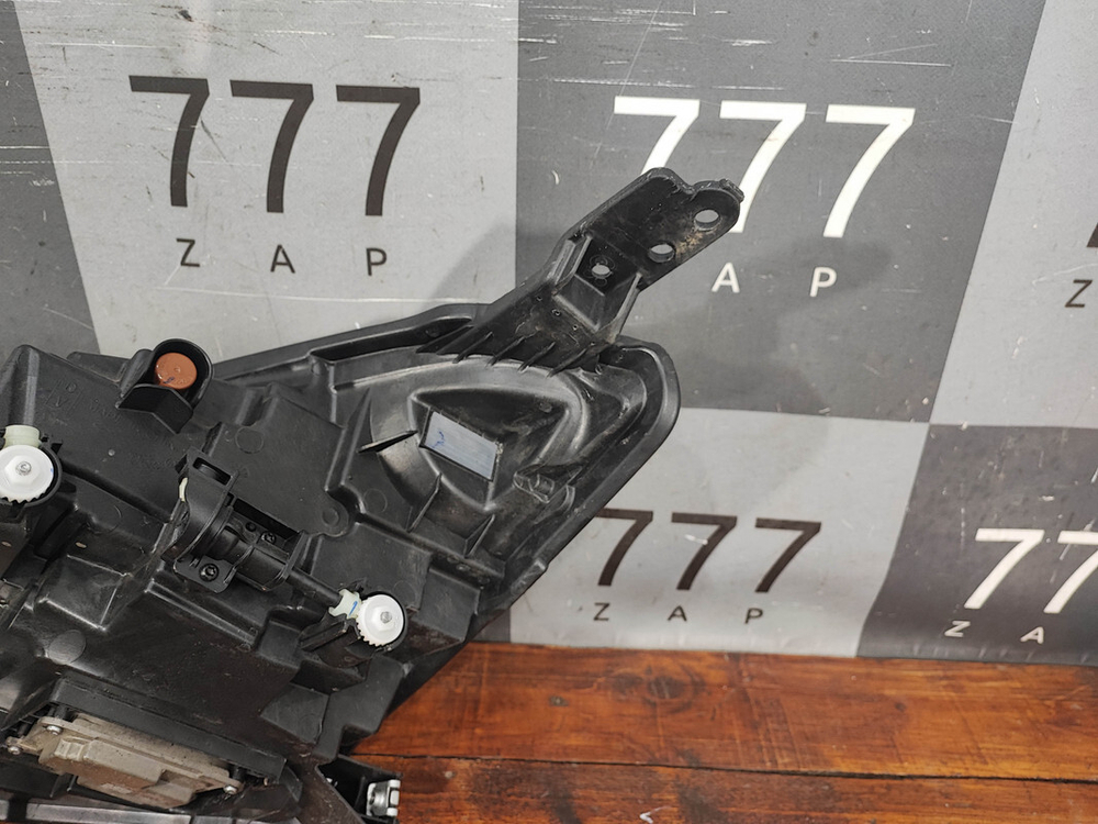 Фара правая LED Chery Tiggo 7 Pro 20-24 Б/У Оригинал 605000200AB