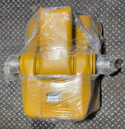 Каретка (балансир опорного катка) 17A-30-00051