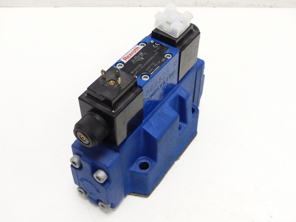 Rexroth 4WEH 16 J62/EW110N9ETK4/B10 MNR R900939187 4WE 6 J62/EW110N9K4 MNR R90
