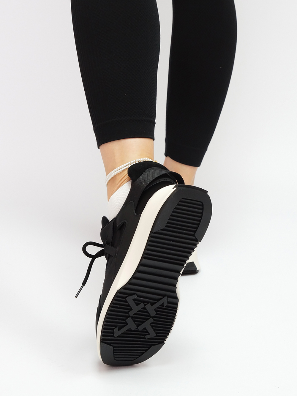 Кроссовки женские демисезонные