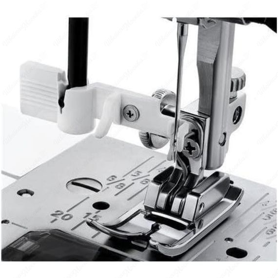 Швейная машина Janome XL601