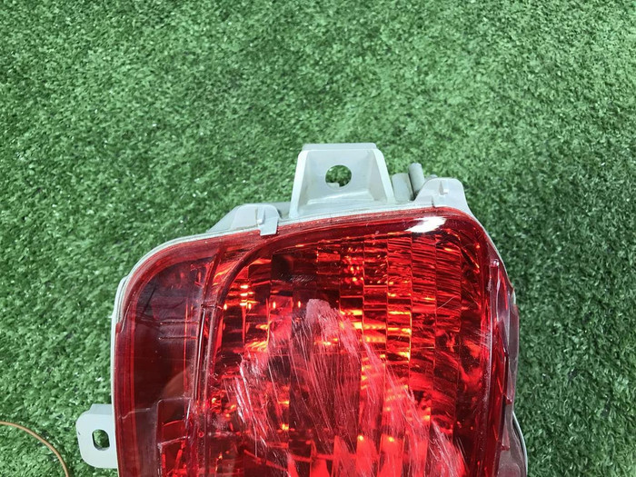 ПТФ левый Toyota Land Cruiser 200 (2015-2021)