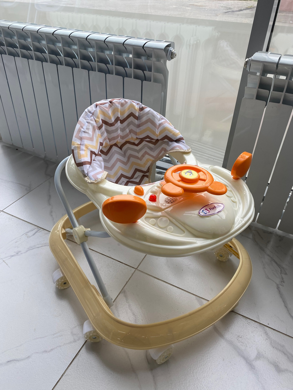 Ходунки детские Farfello арт.6760 (Бежевый, принт линии)