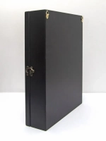 Ключница настенная в прихожую закрытая