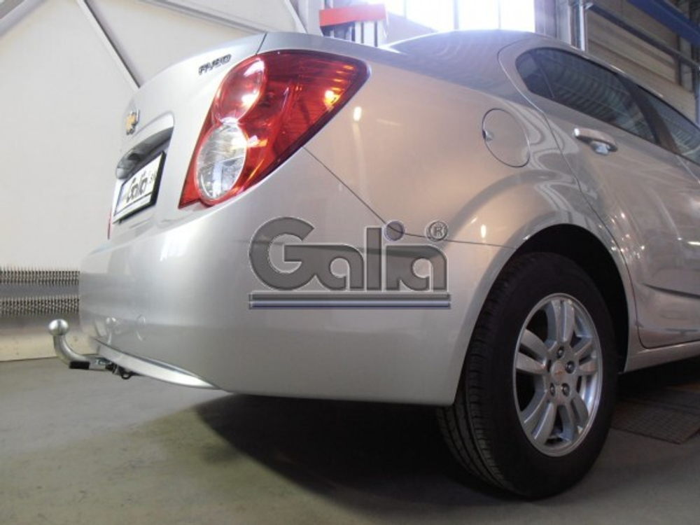 Фаркоп оцинкованный Galia C063A для Chevrolet Aveo седан 2012-(паспорт и сертификат в комплекте)(без электрики)