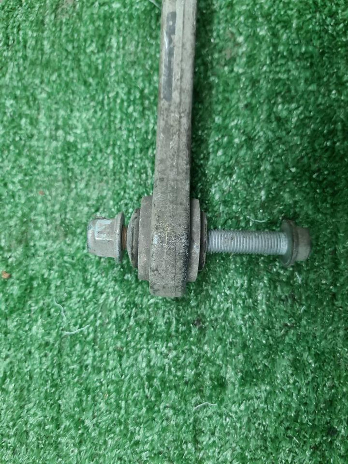 Рычаг задний левый Mercedes C w204 (2006-2015)