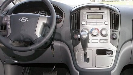 Магнитола для Hyundai H1 / Grand Starex 2007-2015 - Carmedia KD-6224-P5-32 на Android 10, 8-ядер, 4ГБ-32ГБ