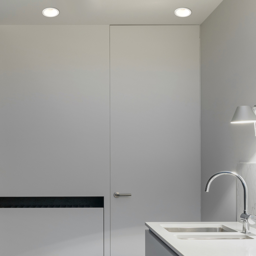 Встраиваемый светодиодный светильник Crystal Lux CLT 008C83 WH 3000K IP54