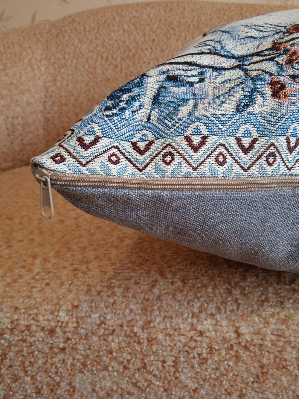 Декоративная гобеленовая наволочка для интерьерной подушки Крещенские морозы 68х47