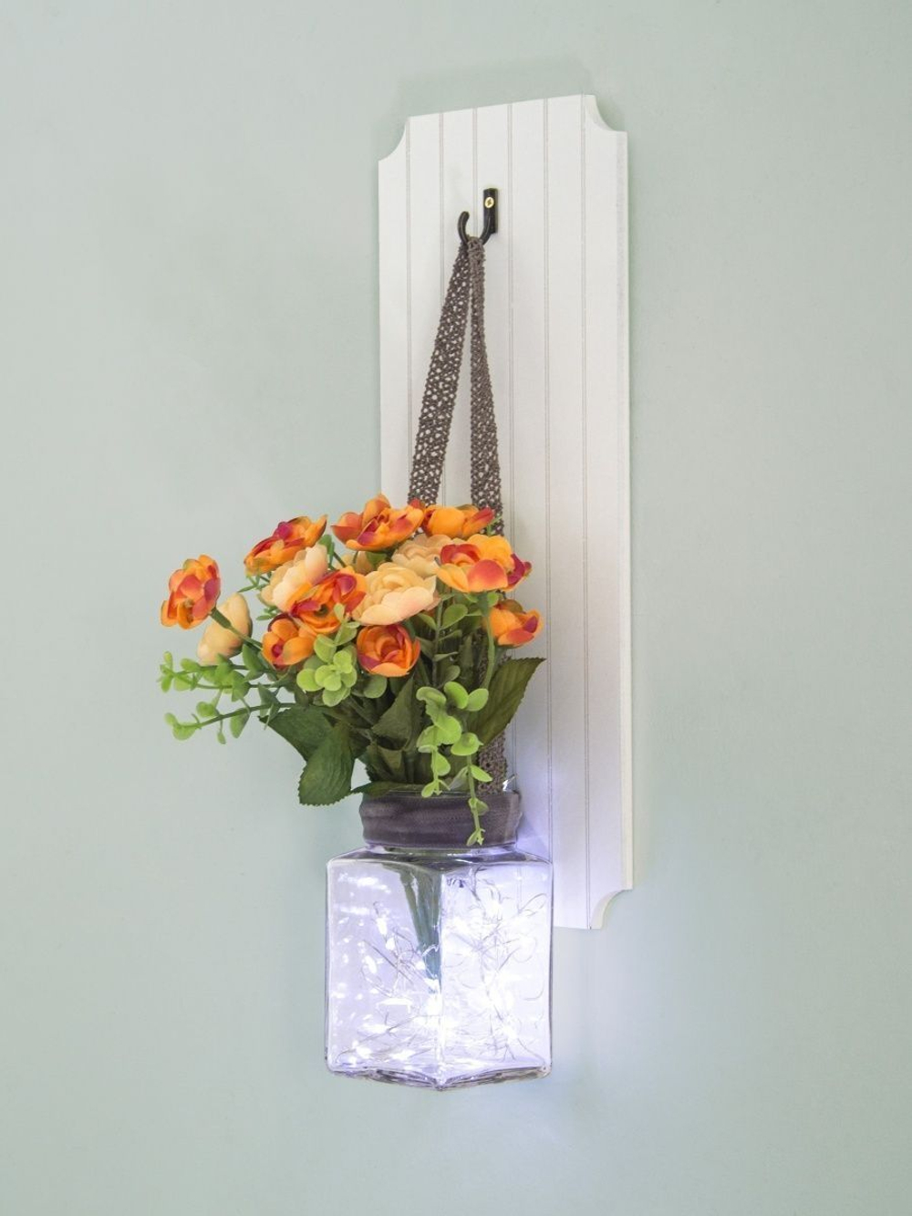 Декор для дома и интерьера букет цветов в вазе с подсветкой