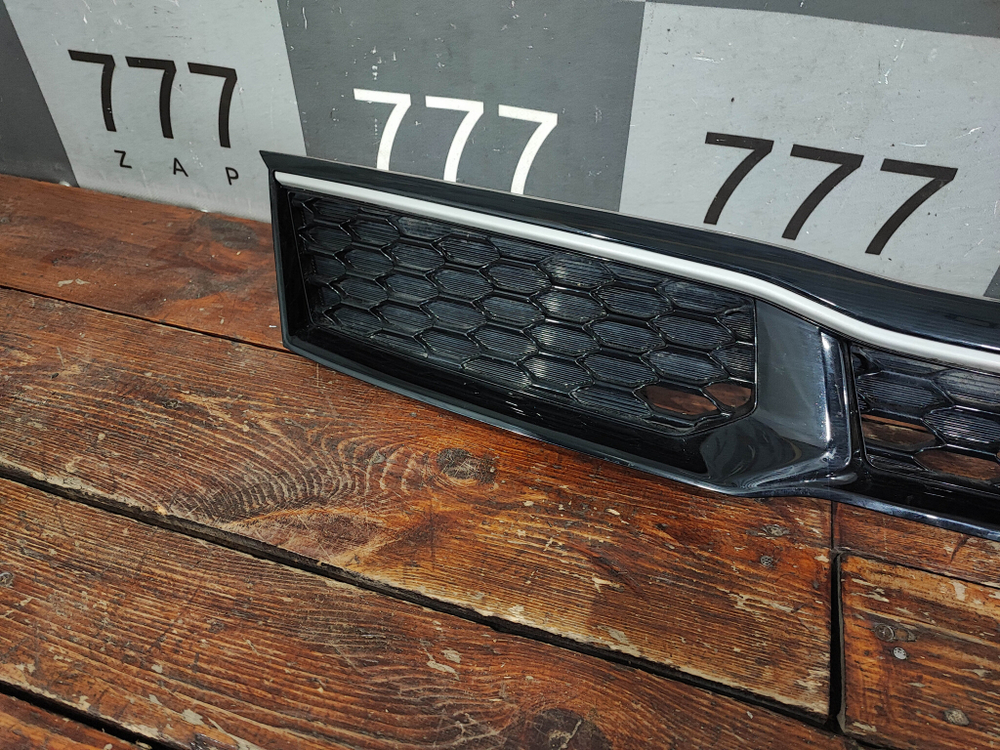 Решетка радиатора Kia Rio 4 X-Line 20-нв Б/У Оригинал 86350H0900