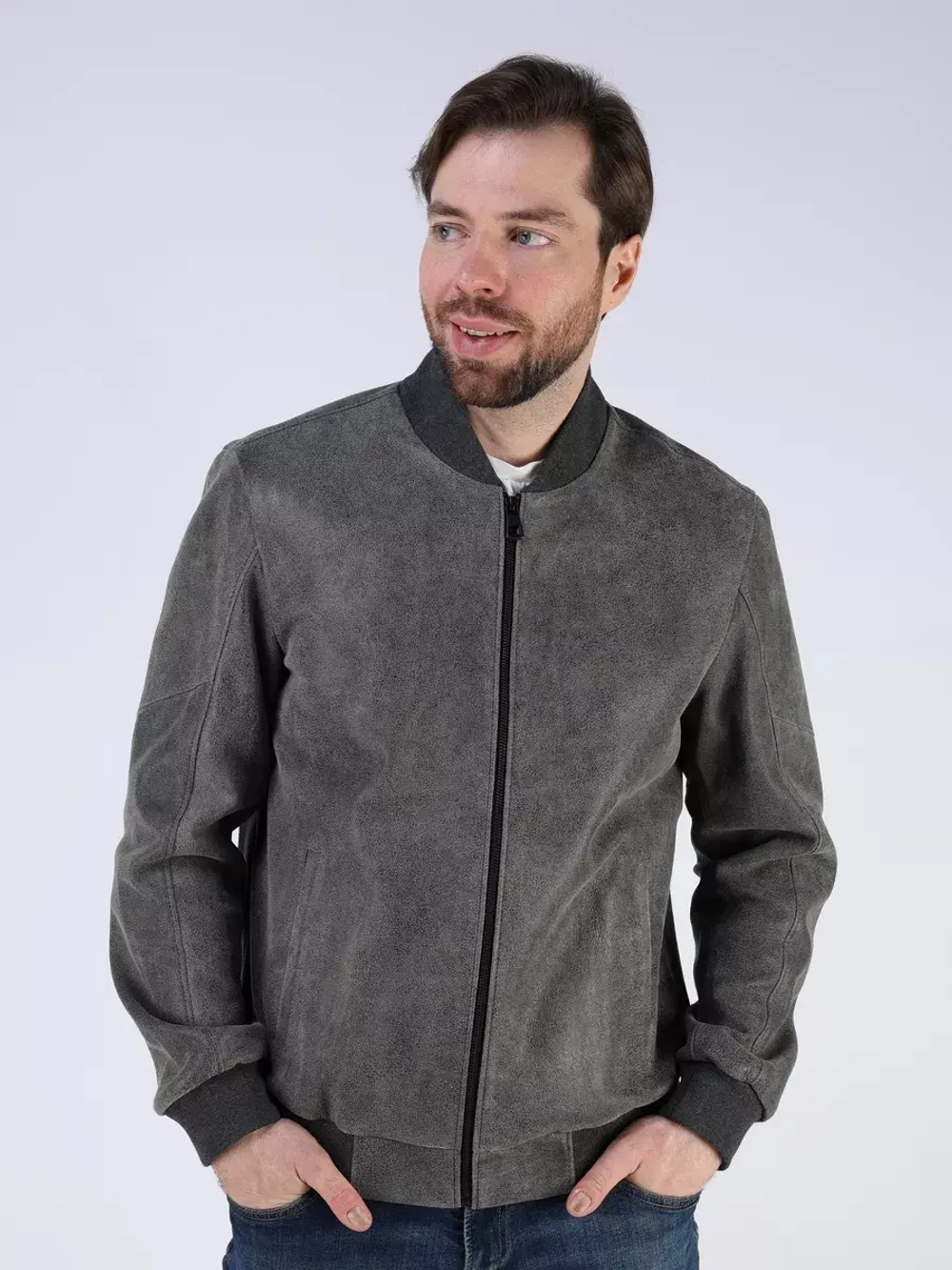 Кожаная куртка демисезонная бомбер