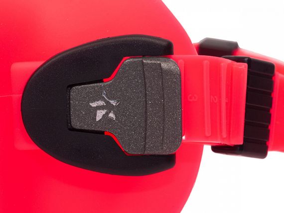 Маска Sargan Сенеж Красная