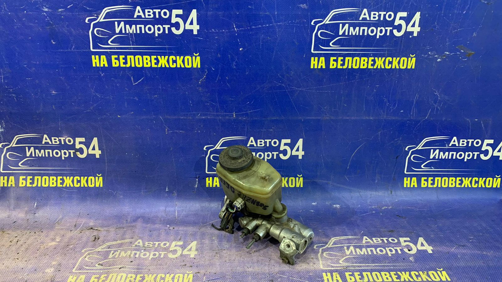 Главный тормозной цилиндр TOYOTA HILUX SURF 1995-2002