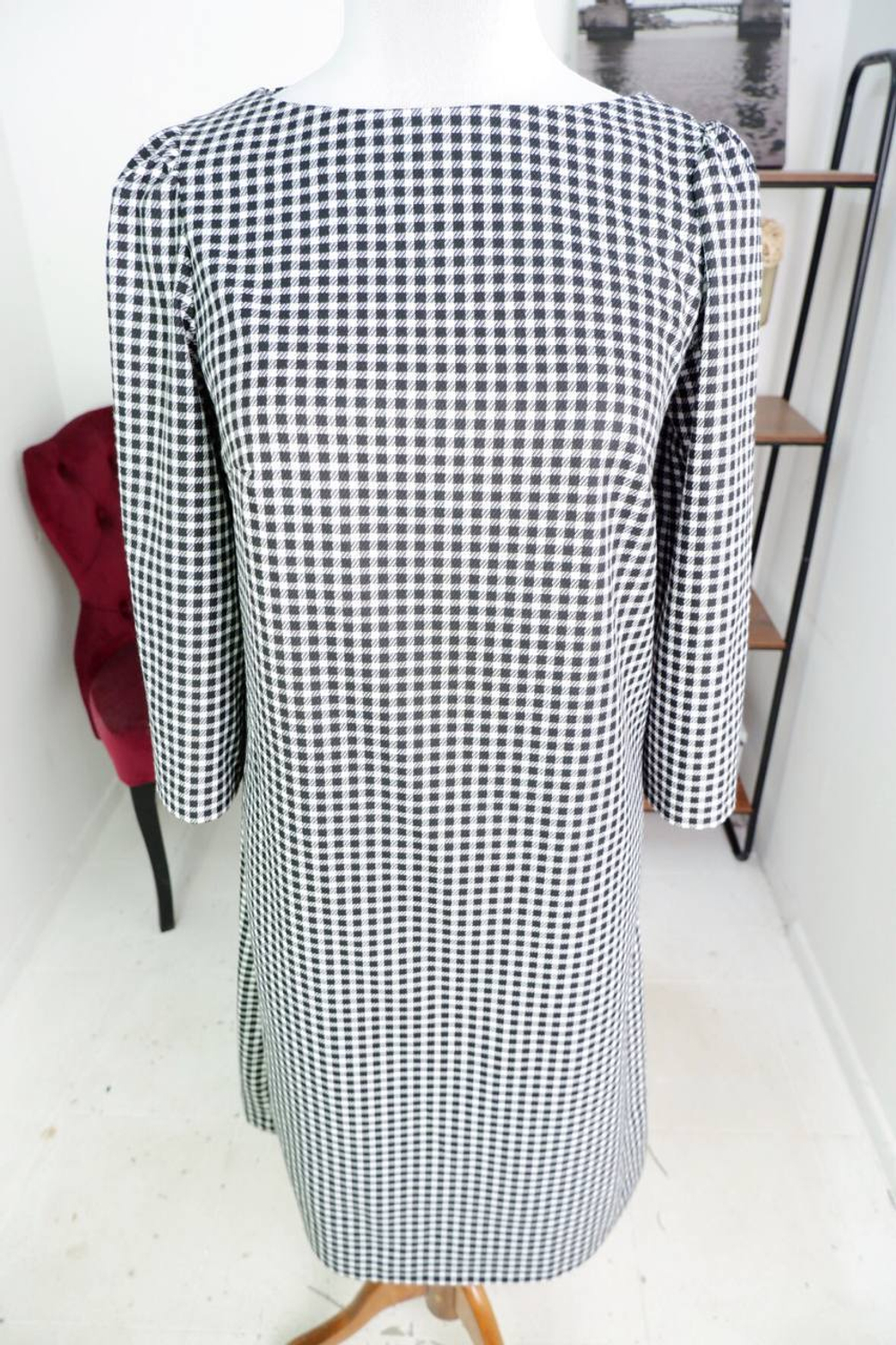 Платье Magda прямого кроя, 46 размер, новое без бирки