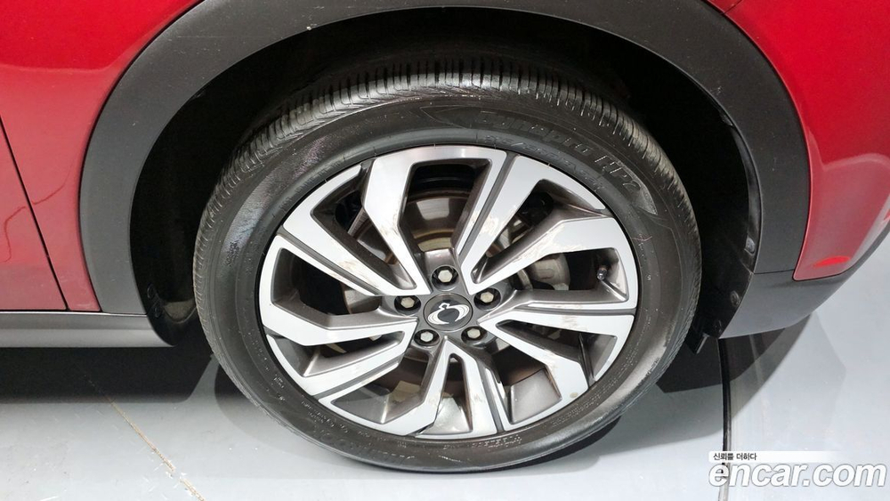 KG Mobility (Ssangyong) Very New Tivoli Бензин 1.5 2WD (04.2020)