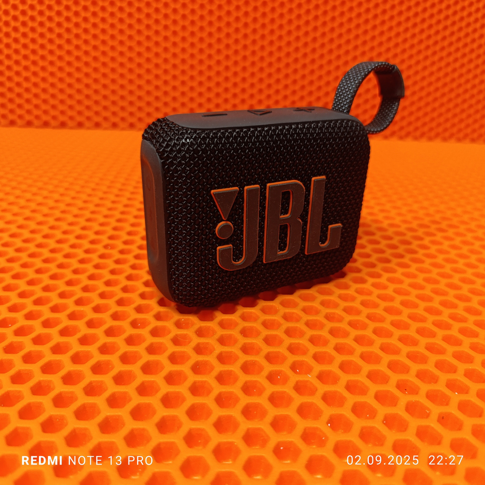 Портативная колонка JBL GO 4 черная