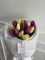 Букет из 17 фиолетового и желтого тюльпана-S