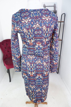 Платье c орнаментом, визуально 44 размер