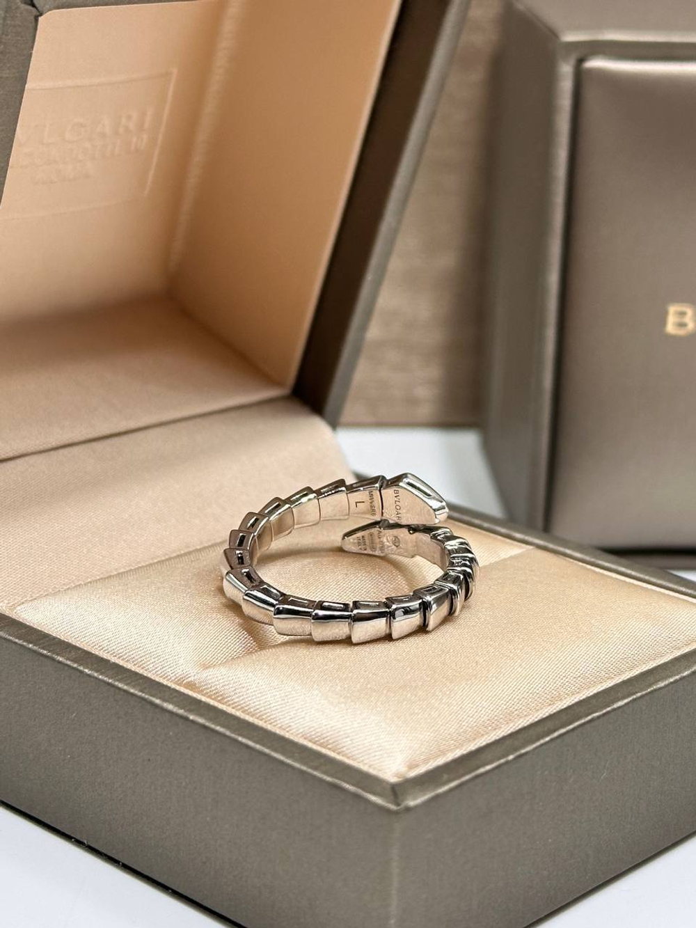 Кольцо Bvlgari