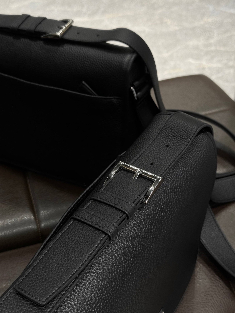 Сумка через плечо Prada