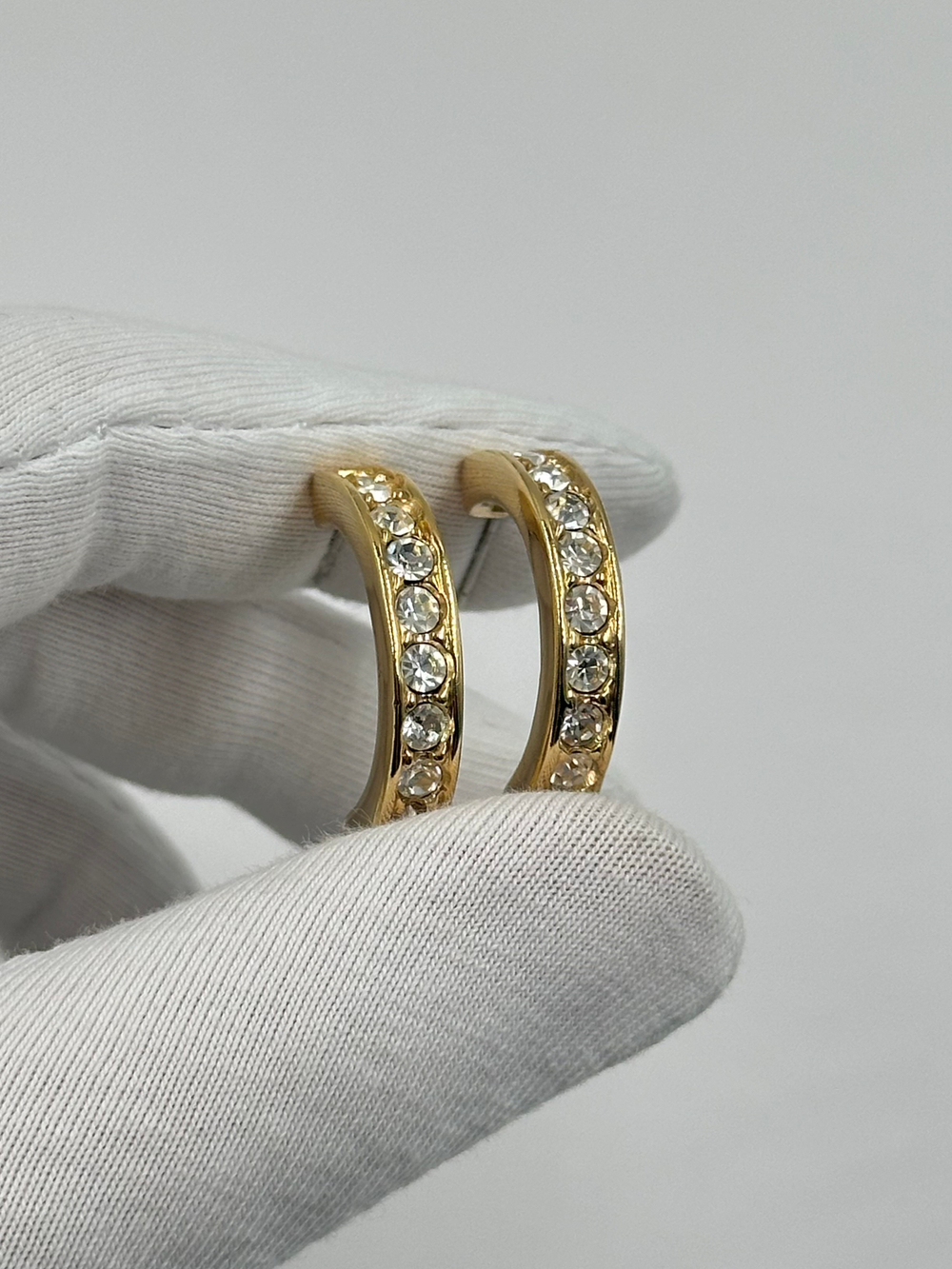 Серьги с кристаллами Roman