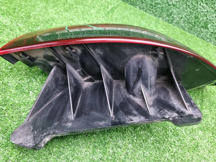 Фонарь правый внешний Mercedes E W213 (2020-2023)