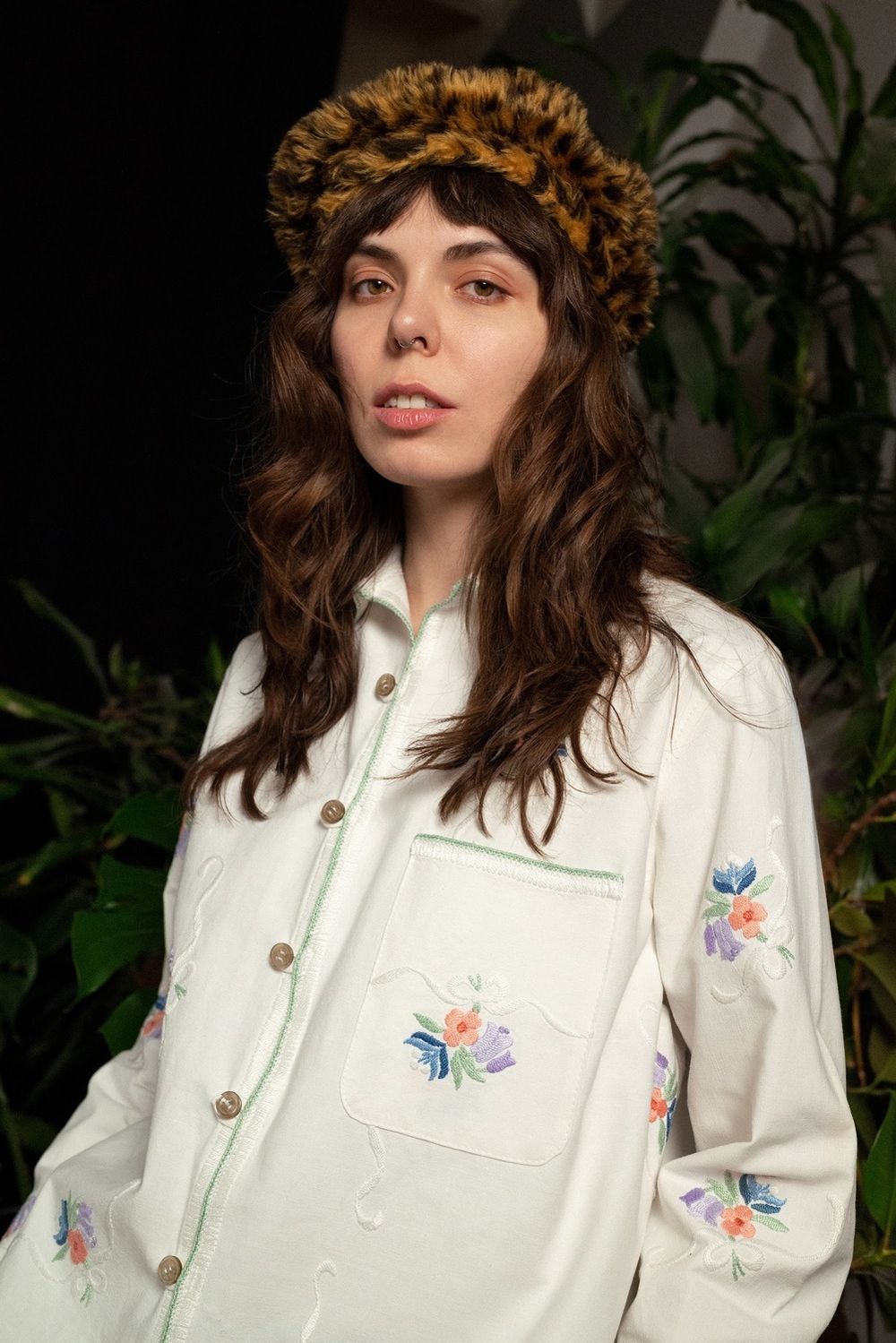 Рубашка Soeurs со Светло-Зеленым Краем / Light Green Hem Long Sleeve белая