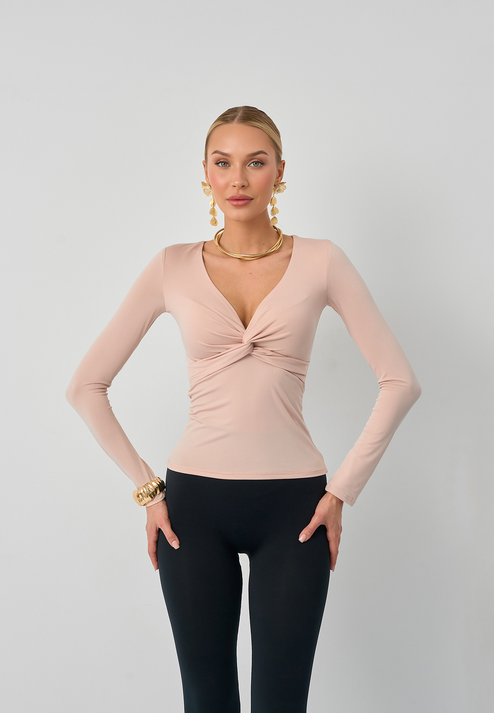 Блуза (Лонгслив) с деталью